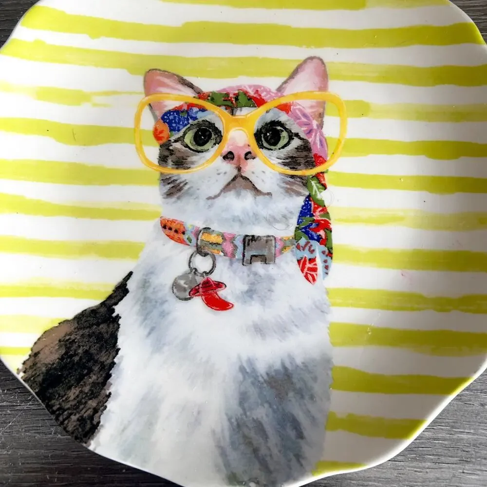 GRACE Fine Ceramic Whimsical Cats 8” Painted Ceramic Plates Set of 4 EUC